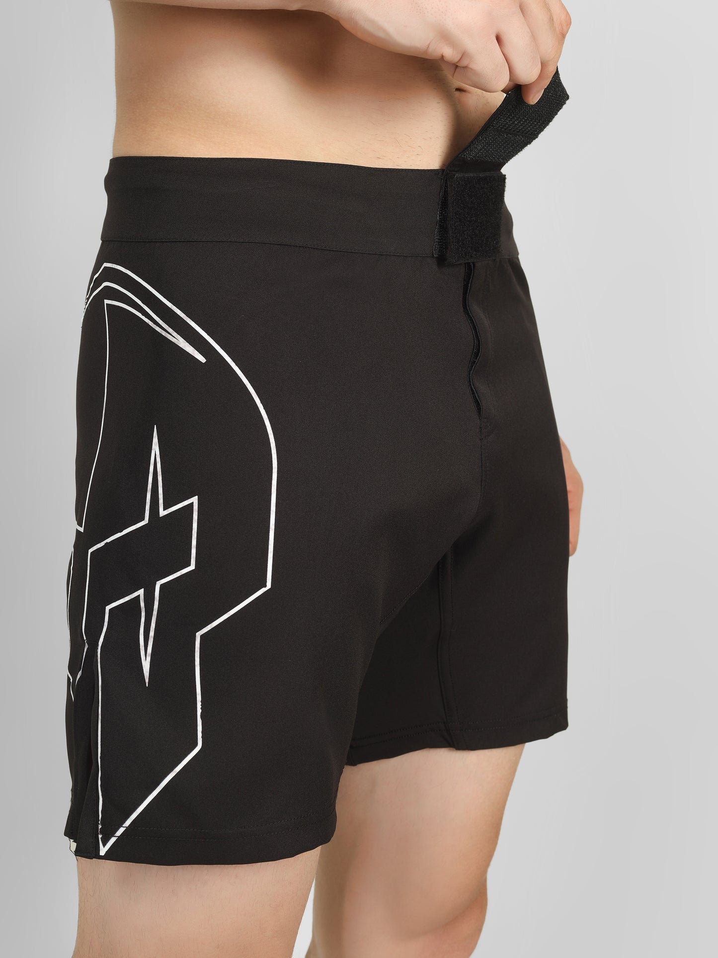 Draco Fight Shorts – Solid Black